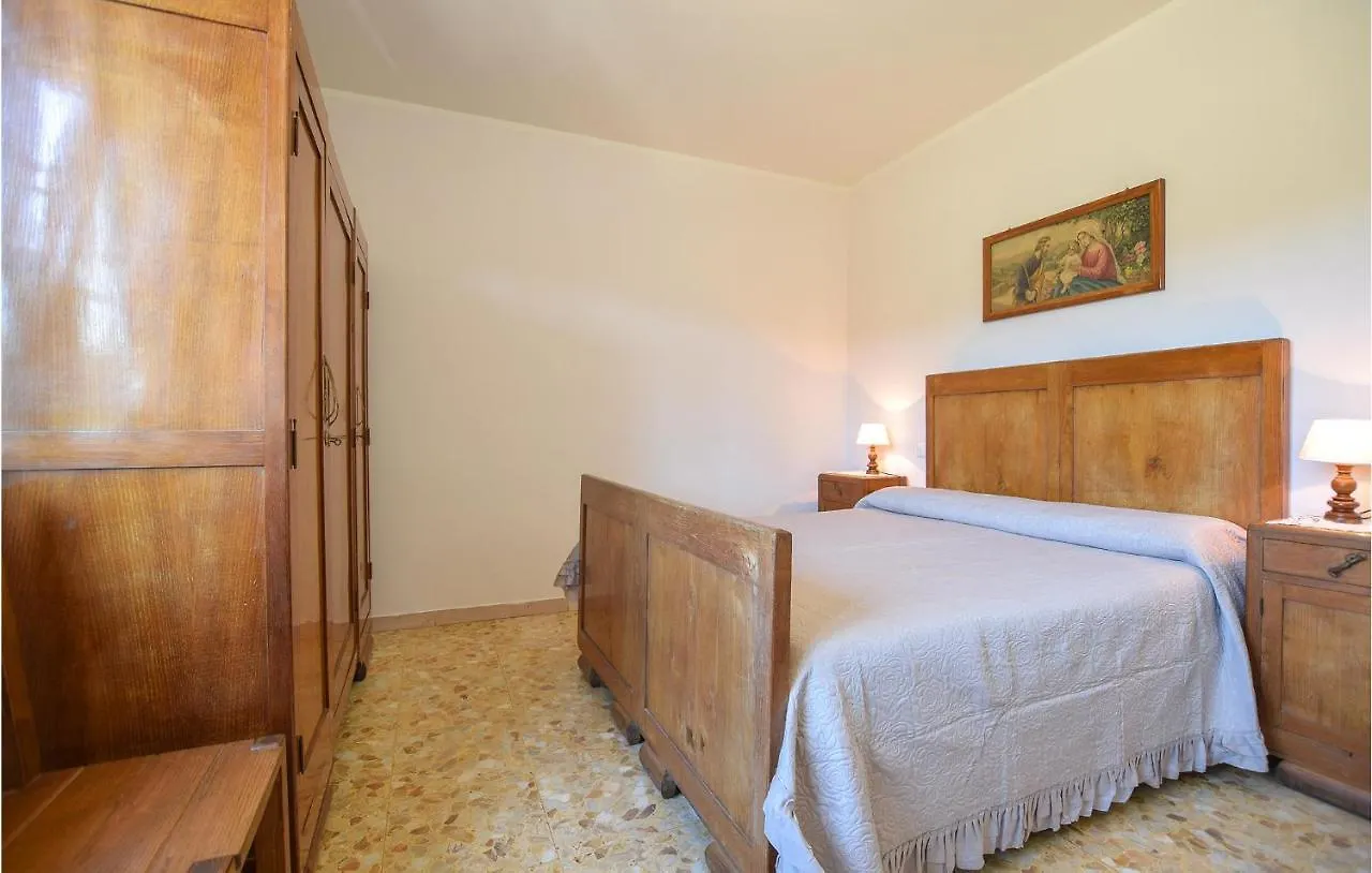 Beautiful Apartment In Camaiore With Wifi 0*,